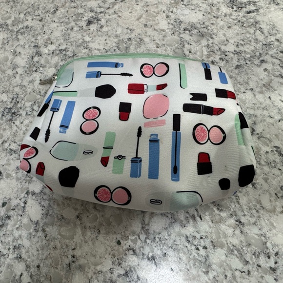 Clinique/Kate Spade Travel/Make Up Bag.  Excellent condition - Picture 4 of 7